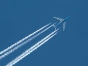 Garis Putih Di Langit, Apa Bedanya Chemtrail dan Contrails?