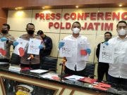 Wanita Muda Penipu Arisan Online Bodong, Diringkus Ditreskrimsus Polda Jatim..