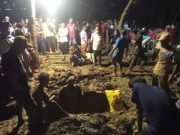 Dimakamkan 1 Liang lahat, Korban Laka Tol Sumo Sekeluarga