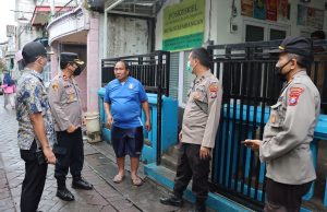Polres Pelabuhan Tanjung Perak Lakukan Mitigasi Bencana Banjir Rob