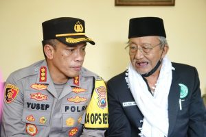 Sambut Hari Bhayangkara 76 Polrestabes Surabaya Salurkan Bantuan Sosial Lintas Agama.. 1