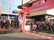 Polda Jatim Gelar Fun Bike Peringati HUT Bhayangkara ke 76..