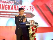 Penghargaan Tan Hana Dharma Mangrwa Dianugrahkan Kapolda Jatim di Acara Puncak Hari Bhayangkara Ke 76