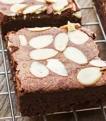 Resep Brownies Bakar Simple, Gak Perlu Menggunakan Mixer!