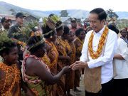 Presiden Jokowi Mensahkan Tiga Provinsi Baru di Papua