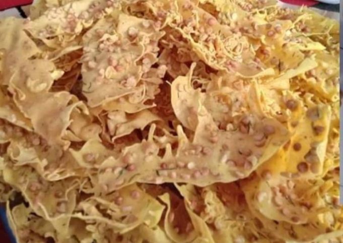 peyek kacang