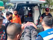 Wanita Muda Kecelakaan di Jalan Kedung Cowek Surabaya