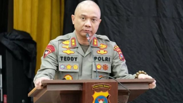 Teddy Minahasa tersangkut kasus narkoba