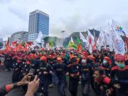 Buruh Lakukan Aksi di Kantor Menaker 4 November, Tuntut UMP Naik 13 Persen di 2023!