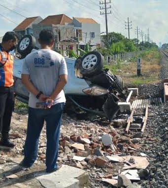 Jalur KA horor di Tawangsari Sidoarjo Makan Korban Lagi!!