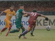 Di Tahan Imbang Persik Kediri, Aji Santoso: Kenapa Persebaya Selalu di Kerjai Wasit?