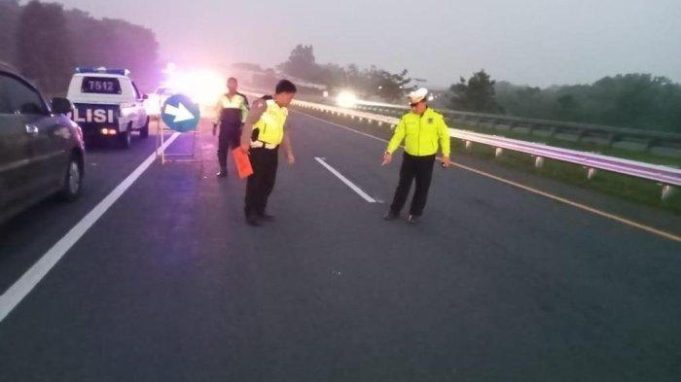 Kecelakaan-Tol-tewaskan-keluarga-Kyai-NU
