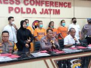 4 Tersangka Penyebar Berita Hoax Di Banyuwangi Diamankan Ditreskrimum Polda Jatim