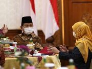 Menhan Prabowo Makan Malam Bareng Gubernur Khofifah, Bahas Tentang Pilpres?