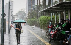 Cuaca Surabaya Hari Ini, Siang Hujan Deras, Malamnya Gerimis