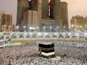 Arab Saudi Keluarkan Fatwa Tidak Wajib Salat Jumat Jika Mengikuti Salat Idul Fitri