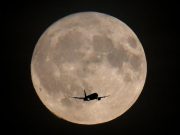 Akan Mendarat di Bulan, Pesawat Antariksa Jepang Hilang Kontak