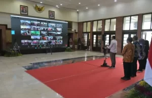 Wali Kota Ungkap Perjuangan Pertahankan Honor Tenaga non-ASN di Surabaya