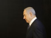 Israel Panik Dikeroyok Sana-sini, Netanyahu Batal Pecat Menhan