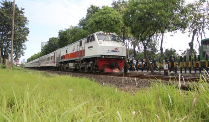 kereta-840x493