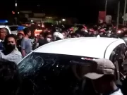 Mobil Pelaku Tabrak Lari Dimassa oleh Warga di Citraland Surabaya, Seorang Penumpang Residivis
