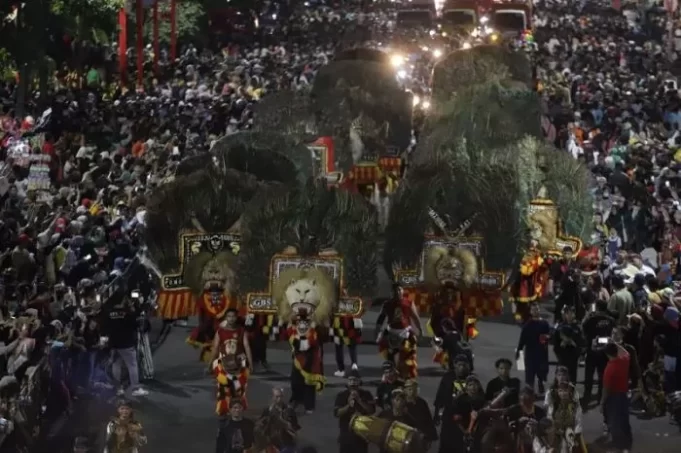Parade-Bunga-dan-Budaya-2023-9-3852594935