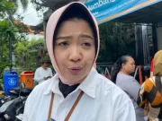 Antrean Pembagian BLT Surabaya Membeludak di Kantor Pos, Pemkot Janji Sinergi Evaluasi Periode Berikutnya