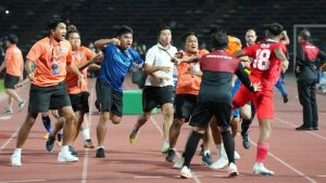 Pertandingan yang sangat panas , Banjir Kartu Merah , Indonesia VS Thailand : Indonesia Menang !!! 1