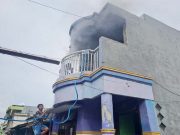 Diduga Korsleting, Rumah 2 Lantai di Simomulyo Baru Dilahap Api