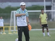 Aji Santoso Beri Pujian Penampilan Apik Bek Anyar Persebaya