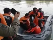 Kakak Beli Bakso, Balita Tenggelam di Sungai Karah Surabaya