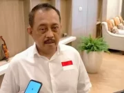Wakil Wali Kota Surabaya Memastikan Pemkot Atur Jarak Swalayan dan Pasar Rakyat