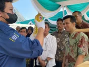 Mahasiswa Surabaya Hasilkan Bahan Bakar dari Olahan Plastik