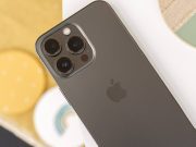 9 Kiat Membersihkan Kamera Ponsel