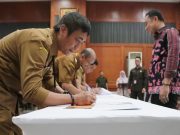 PEJABAT PEMKOT SURABAYA TANDATANGANI PERJANJIAN KINERJA, ENAM BULAN TAK CAPAI TARGET DIGANTI