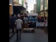 Duduk Perkara Mobil Boks Dikepung Rombongan Pengantar Jenazah, Sopir Tak Mau Beri Jalan Ambulans dan Tabrak Warga