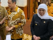 Khofifah Sementara Larang Koperasi Jual Seragam, kalau Melanggar Sanksinya Nonjob