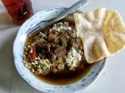 Rekomendasi Rawon Mantap di Surabaya, Mulai yang Murah hingga Langganan Artis