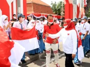 Pemkot Surabaya galakkan gerakan bagi-bagi 10 juta bendera merah putih