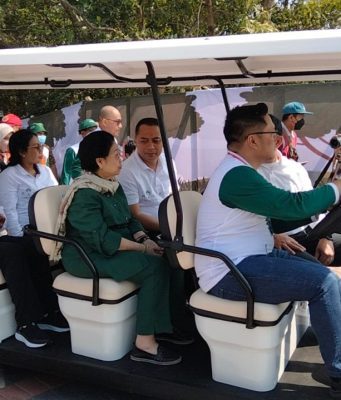 Didampingi Wali Kota Eri dan Gubernur Khofifah Megawati Resmikan Kebun Raya Mangrove Gunung Anyar Surabaya