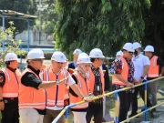 Wali Kota Eri Minta Semua Pabrik di Surabaya Olah Limbah Jadi Air Bersih