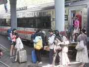Dukung Transportasi Lokal, KA Komuter Bakal Terintegrasi dengan Trans Jatim