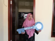 Pemkot Surabaya-IKA ITS Jatim bantu perbaikan rutilahu warga miskin