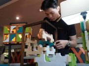 Olah Limbah Kayu, Pemuda di Surabaya Bikin Produk Interior Pereda Stres