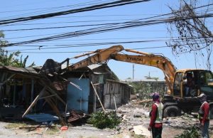 Pemkot Surabaya Tertibkan 12 Bangunan yang Tempati Aset Kota