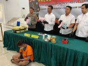 Pria di Surabaya Sembunyikan Ribuan Butir Ekstasi dalam Koper