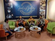 Wali Kota Surabaya Eri Cahayadi : Bekerja tidak harus di kantor bisa di kafe