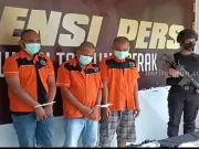 Polisi Gadungan Sasar Pemain Judi Online di Warung Kopi Surabaya