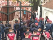 Jelang Pendaftaran Prabowo-Gibran, Pengamanan KPU Diperketat