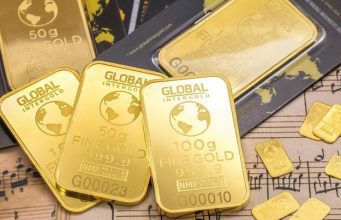 Harga Emas Hari Ini Turun Semua, Antam hingga UBS Ikut Anjlok
